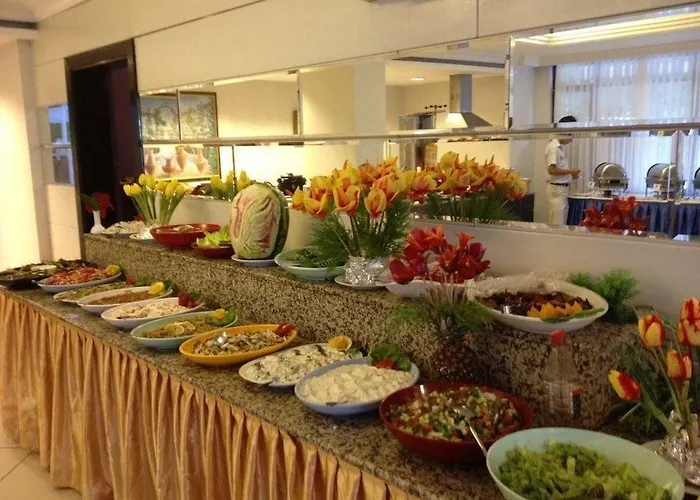 ホテル Pirlanta フェティエ