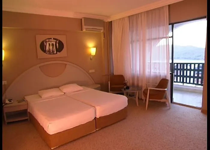 Pirlanta ホテル フェティエ