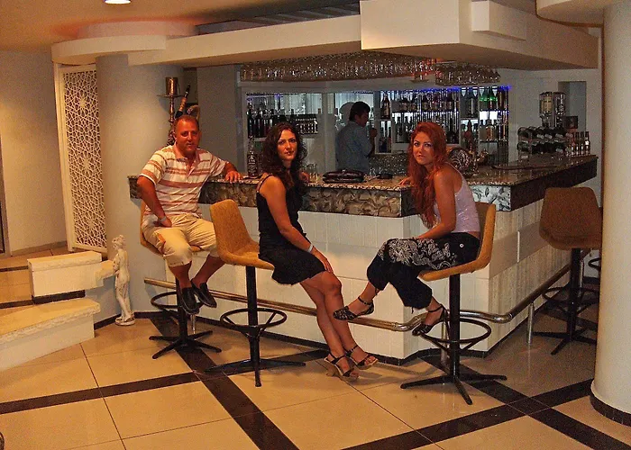 ホテル Pirlanta 3*