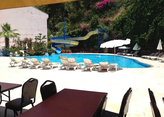 فندق Pirlanta 3*