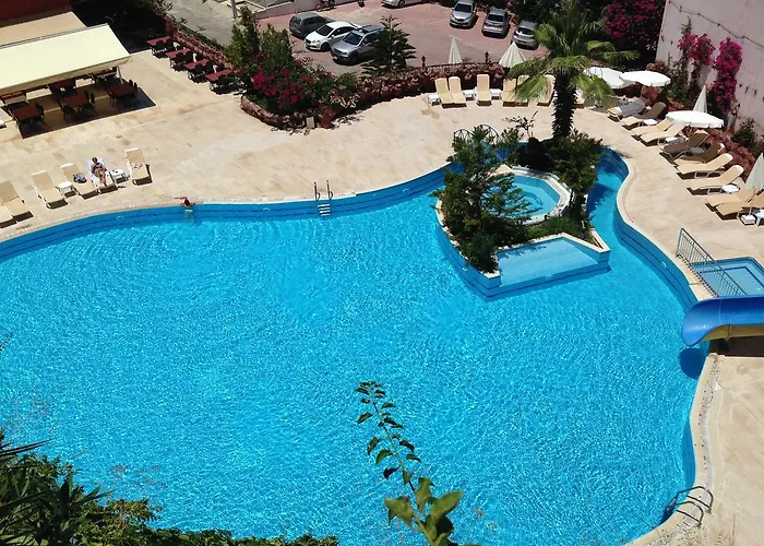 فندق Pirlanta 3*