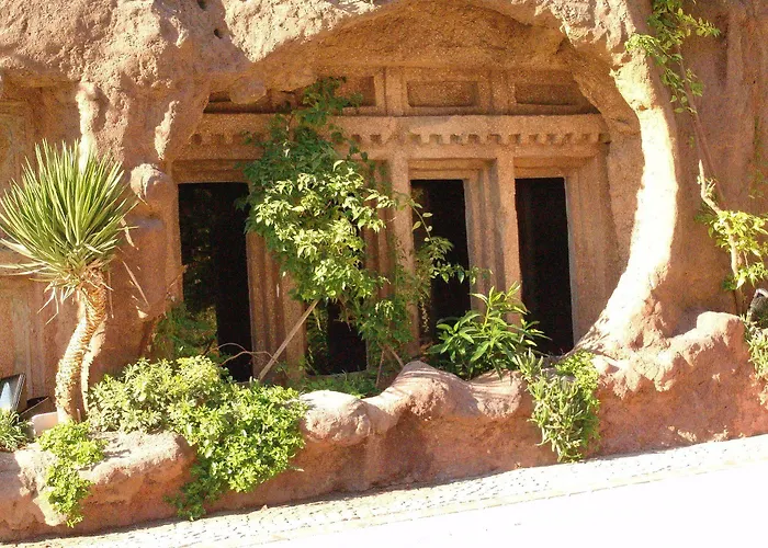 Pirlanta 3* فتحية