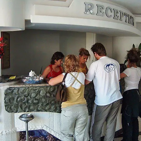 Hotel Pirlanta 3*